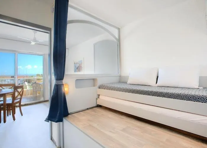 Hyeres Parc- Vue Mer Meditterannee Guest house